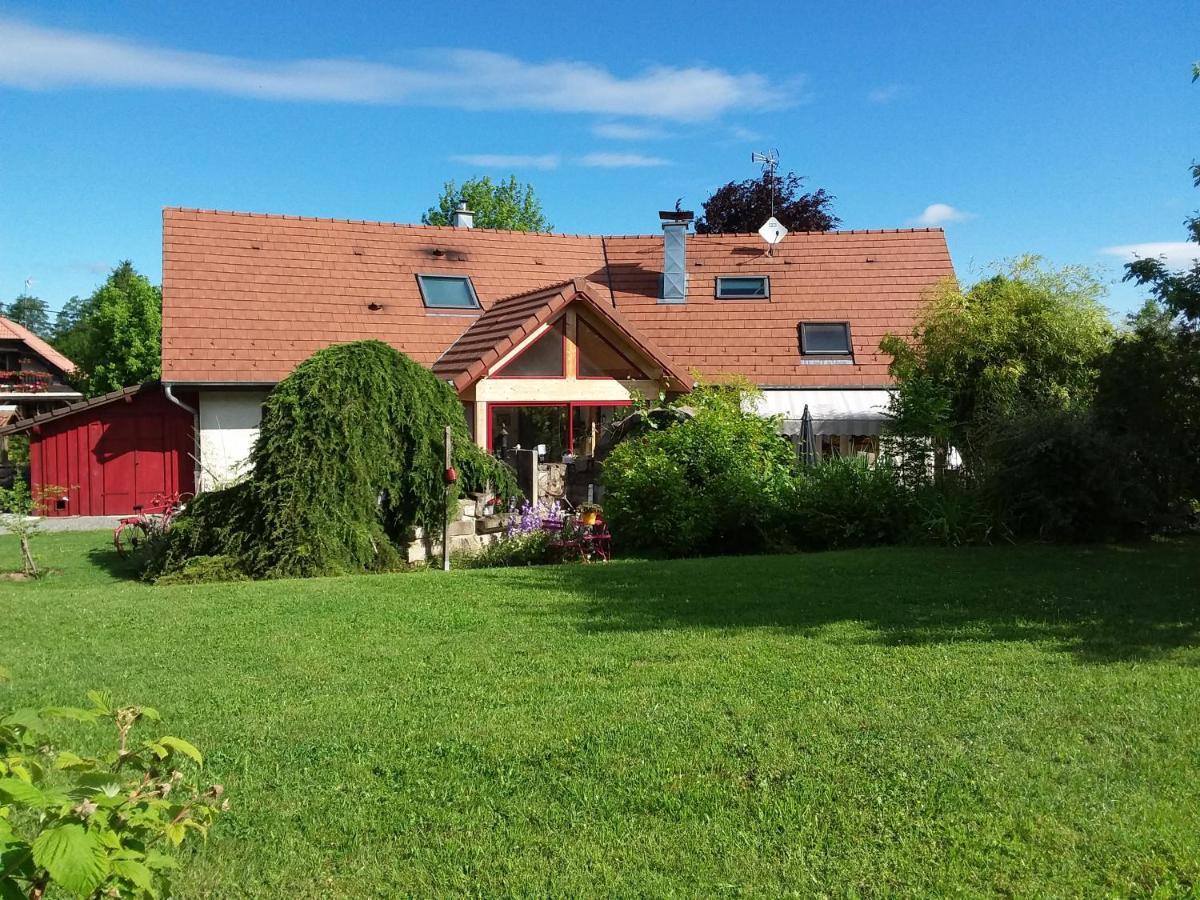 Le Grive Bed and Breakfast Chevremont Exteriör bild