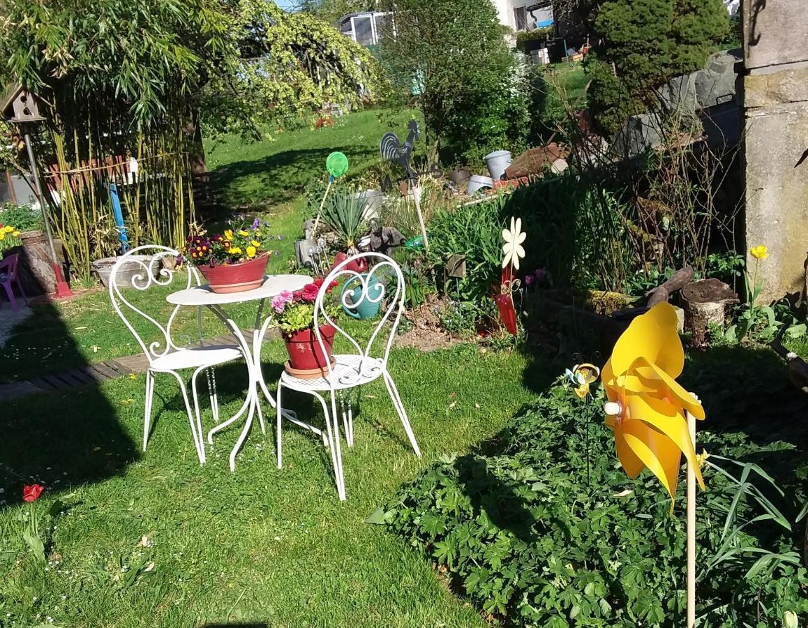 Le Grive Bed and Breakfast Chevremont Exteriör bild