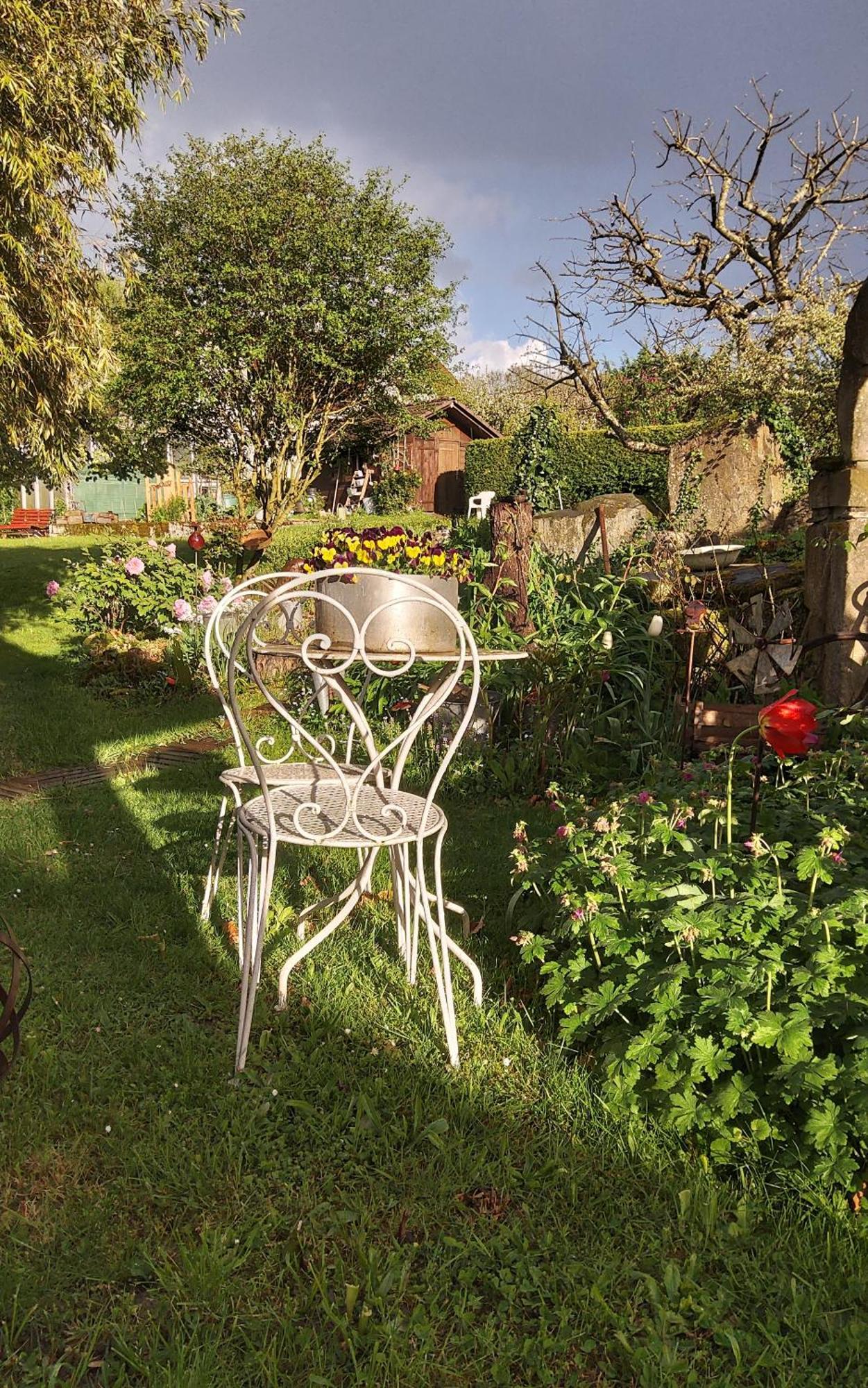 Le Grive Bed and Breakfast Chevremont Exteriör bild